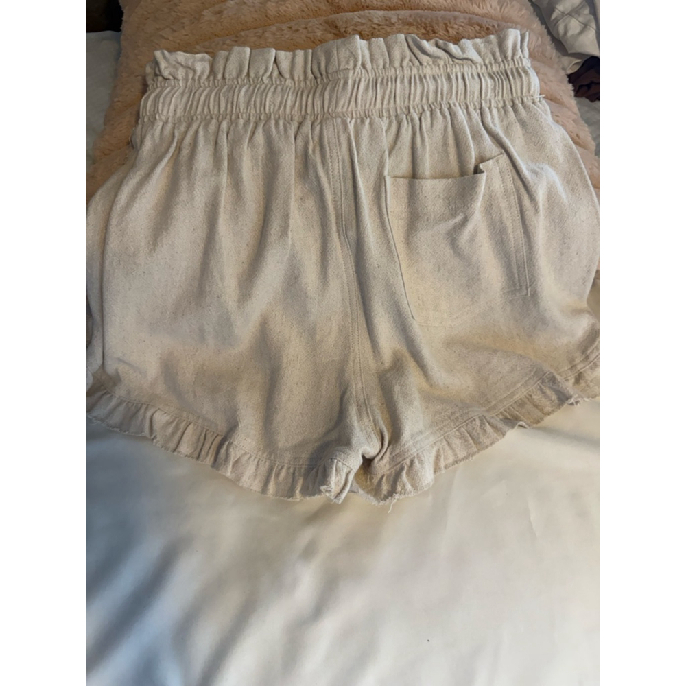 NWT White Room and Cactus Ruffle Drawstring Khaki Shorts Size XS Women's - Picture 3 of 3